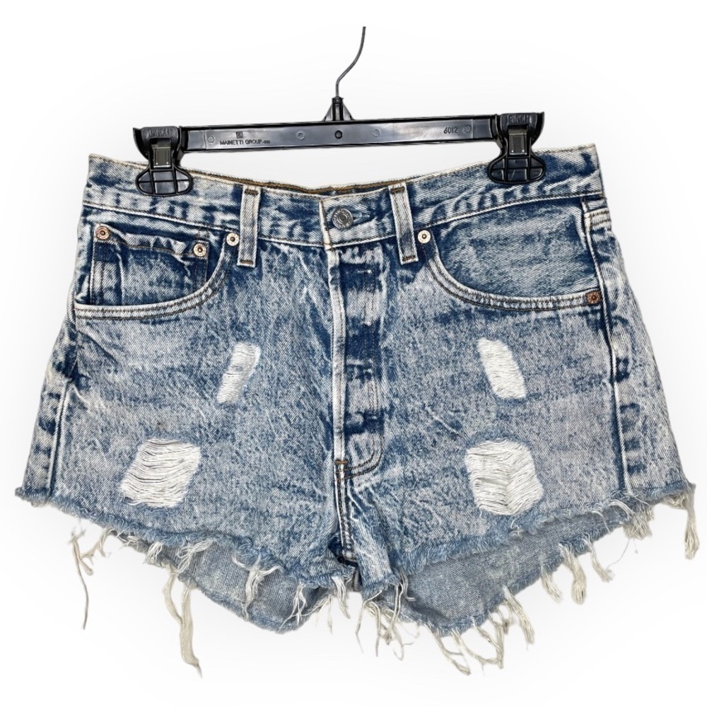 Vintage Levi’s Cut Off Distressed‎ Denim Jean Shorts